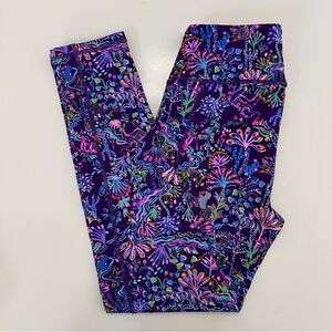 Lilly Pulitzer Luxletic Purple Berry Weekender Mid Rise Midi Legging S